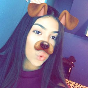 Meet your Posher, Valeria